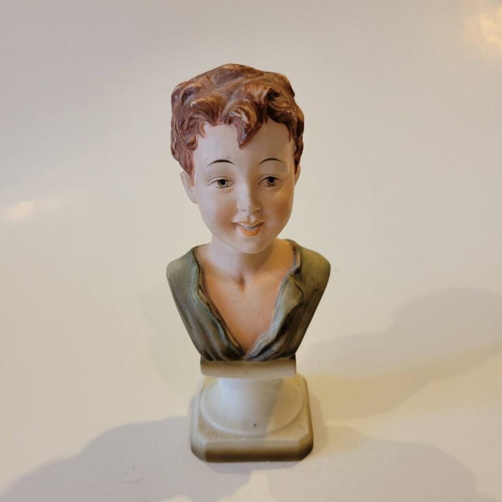 Vintage Ceramic Lefton boy bust KW832. Hand painted. Pre-owned, good shape